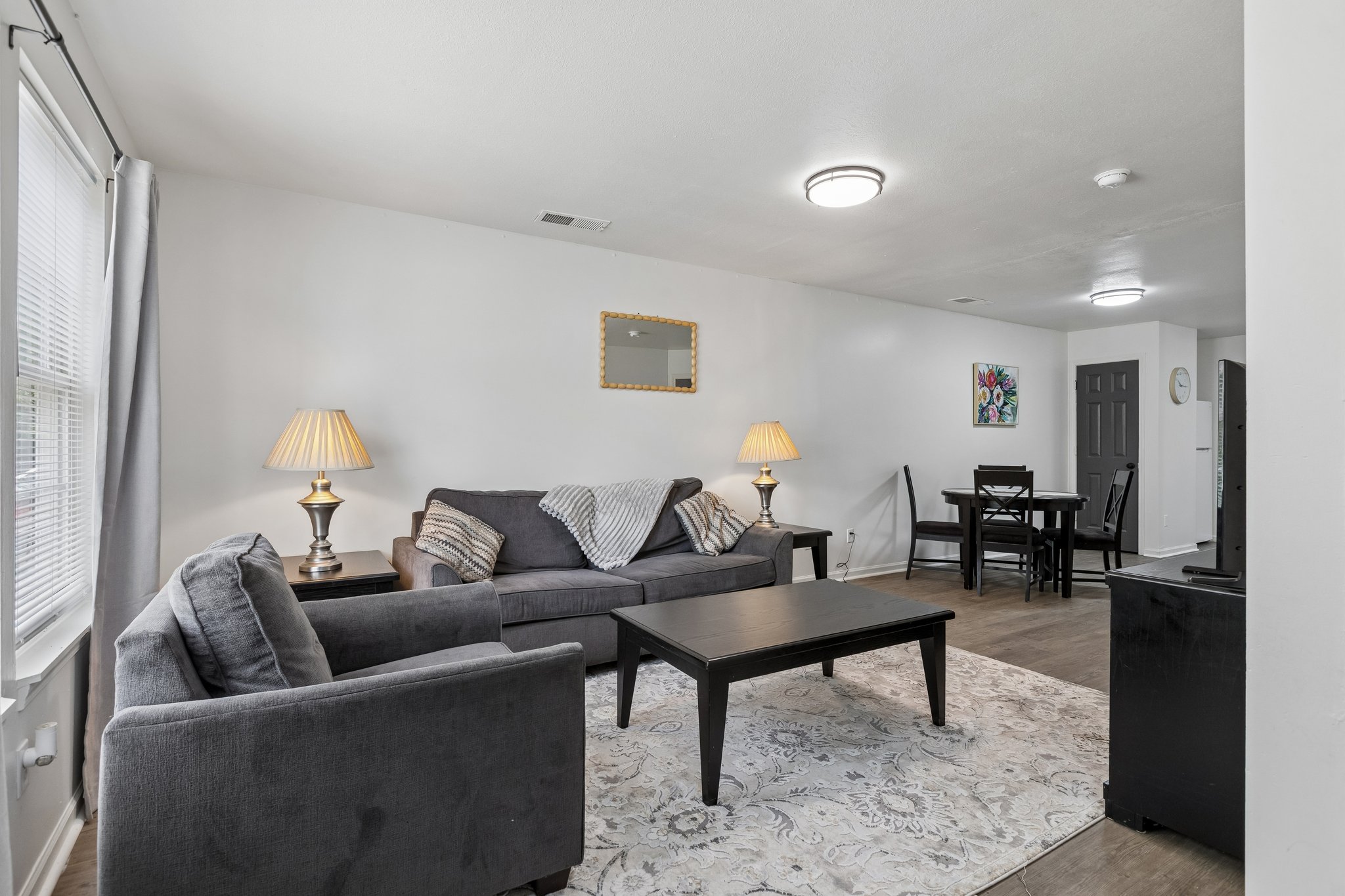 321 West South Avenue - 8