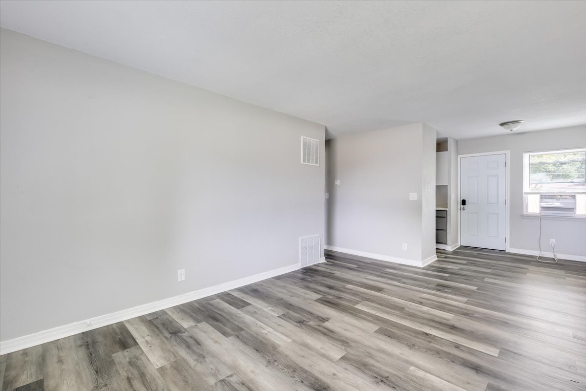 628 S. Hunter St.