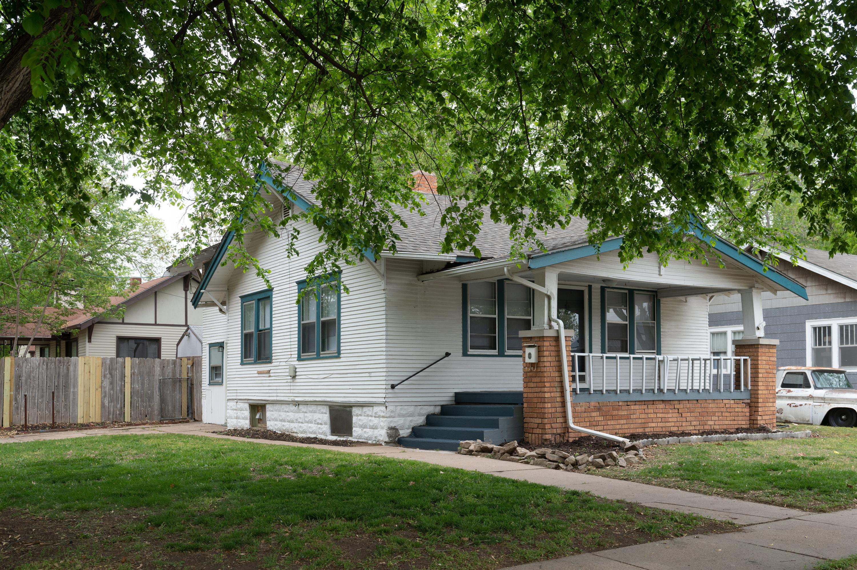 557 S. Chautauqua