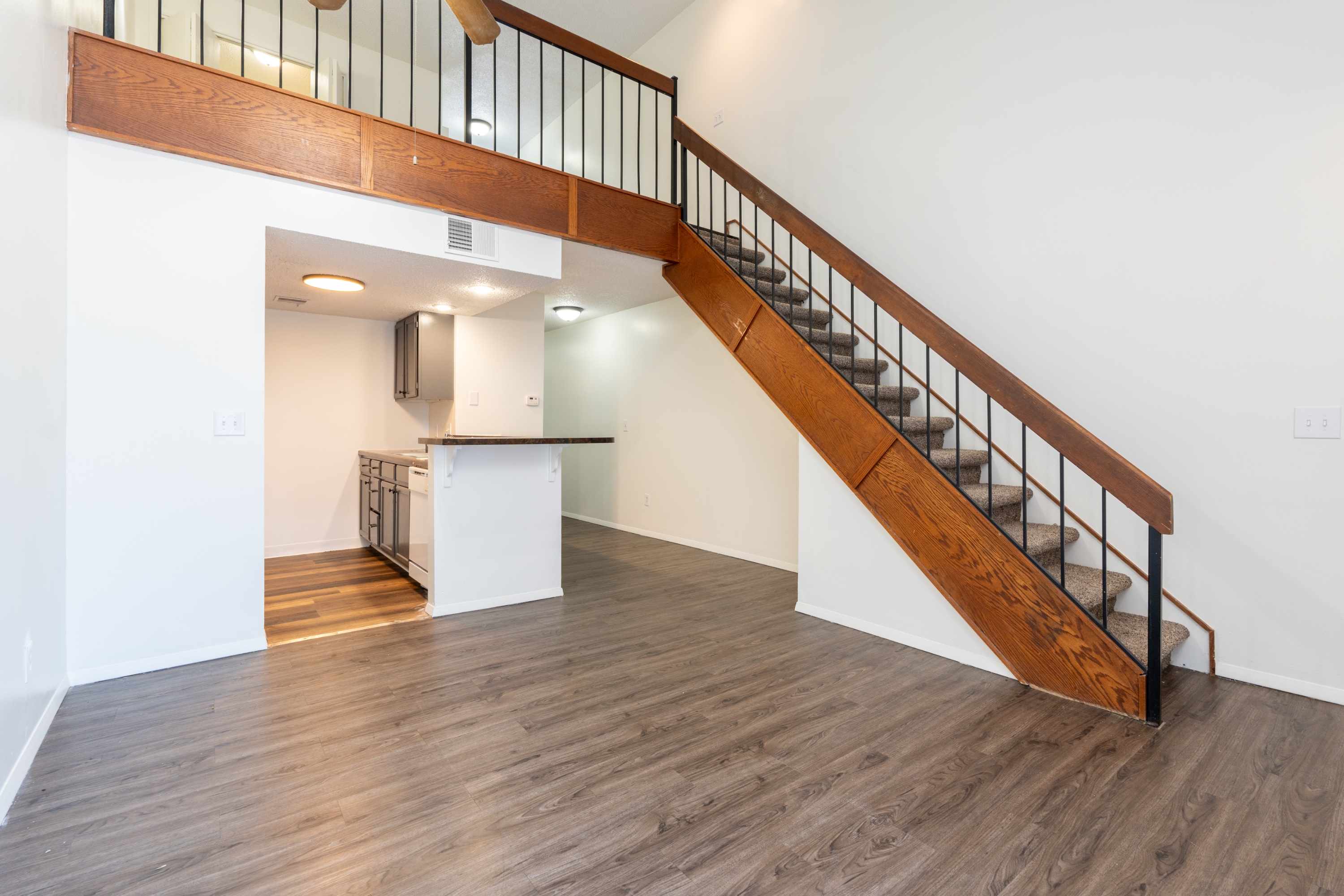 900 N. Waco Ave. - 2308