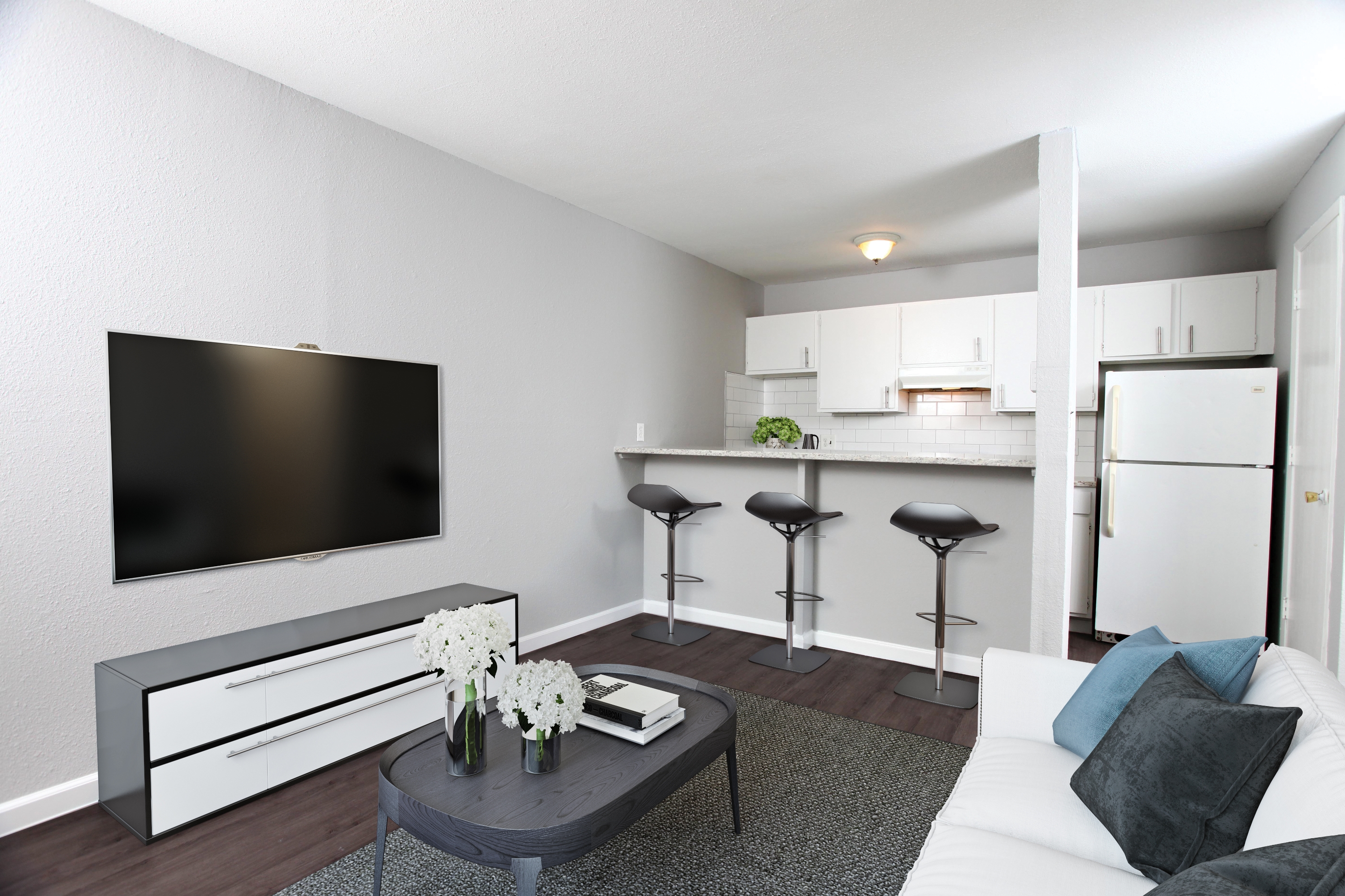 1212 S. Longfellow - 208