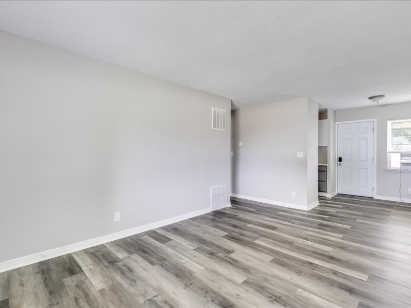 627 S. Hunter St.
