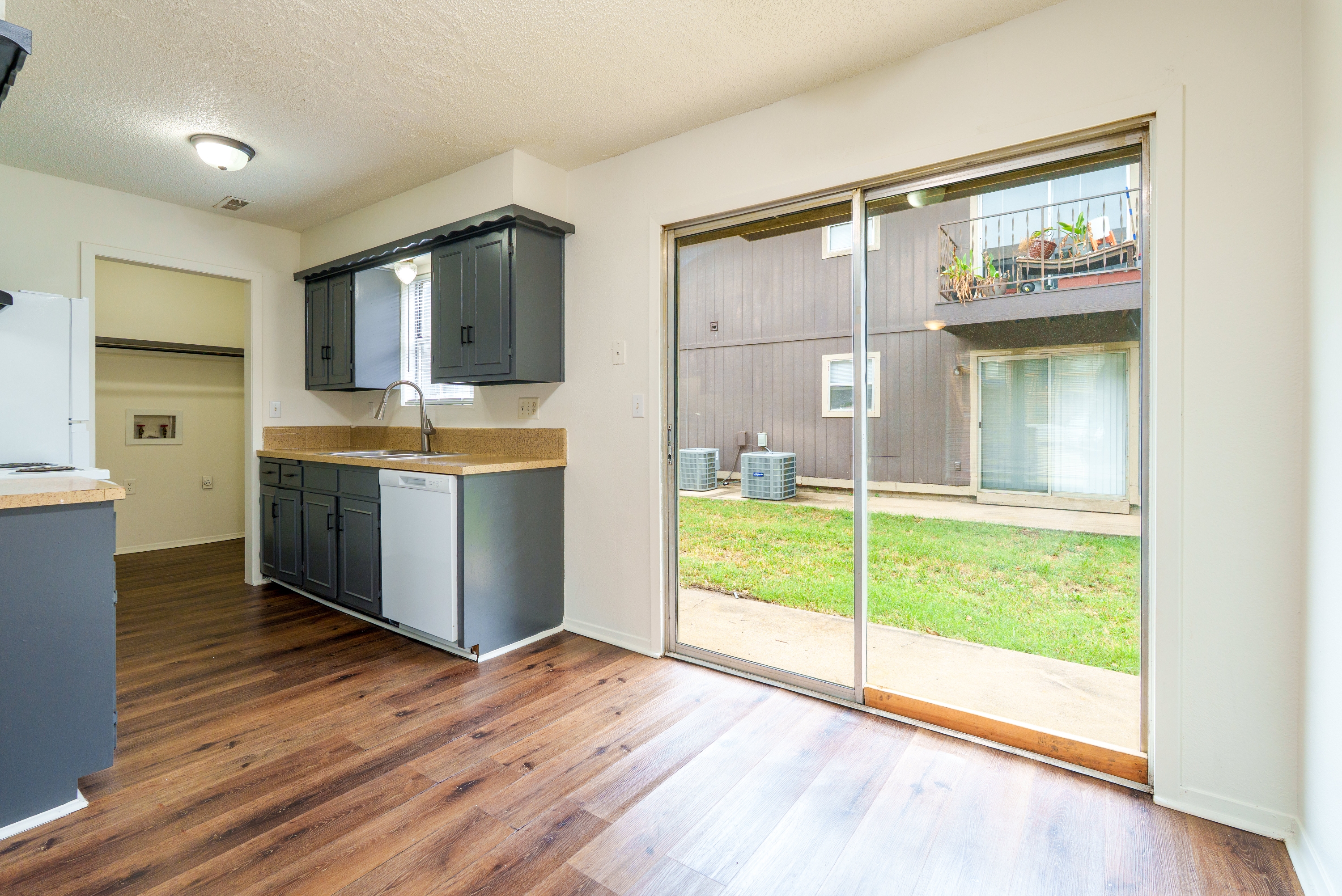 140 E. 31st St. S. - M205